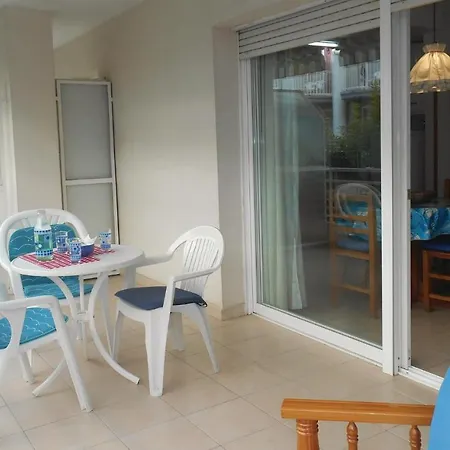 Apartment 1 Bedroom Beautiful In *